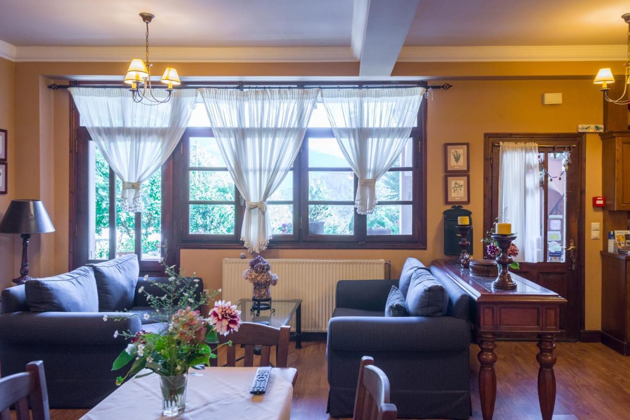 Villa Virginia Hotel Voutiron 외부 사진